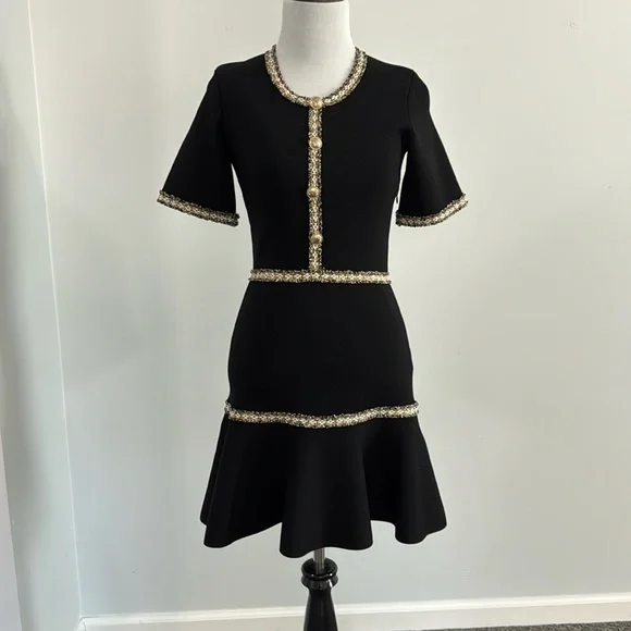 scanlan theodore knit dress Scanlan Theodore Crepe Knit Cape Dress Black / L